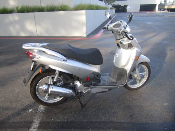 ** SOLD ** 2008 Sym HD-200 Scooter