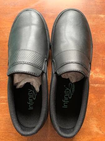 INFINITY by CHEROKEE Uniforms Women's 8 Black RUSH Loafer Shoes 1