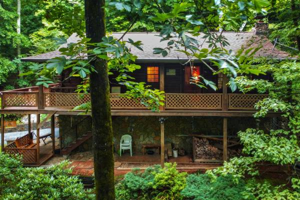 $325,000 / 2br - 841ft2 - 34 Rainbow Lake Circle (Black Mountain)64029212929027120