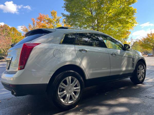 2011 Cadillac SRX (low miles) - $7,999 (Atlanta)63620911587585122