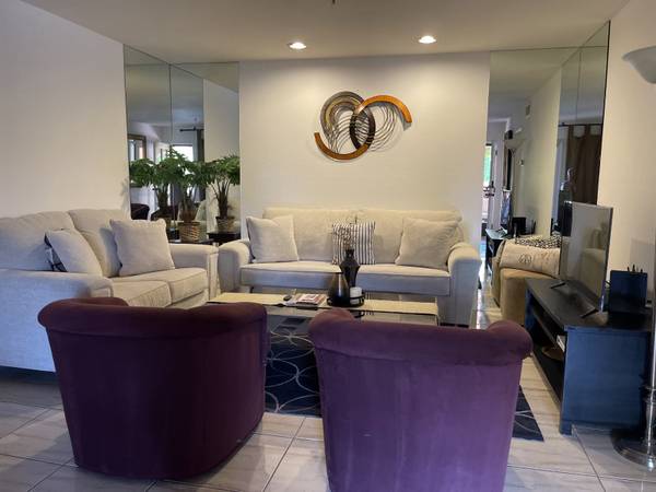 $2,900 / 2br - 1102ft2 - Vacation Rental-Blocks from vibrant downtown! Deauville Property (Palm Springs)63758546463361121