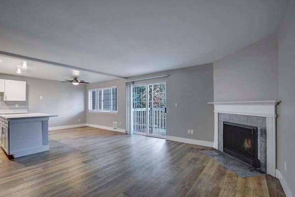 $1,800 / 1hab - 770ft2 - Garajes Separados, Spa/Bañera de Hidromasaje, Chimenea de Leña, Centro de Fitness63688462297729120