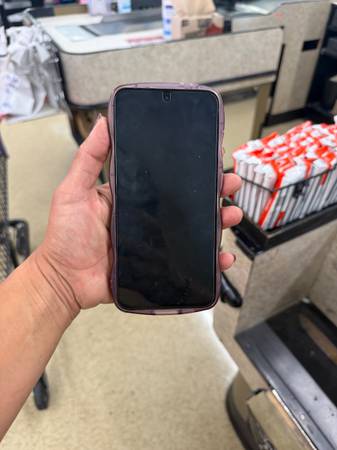 Cell phone lost at Vons DHS (Desert Hot Springs)63439082584323122