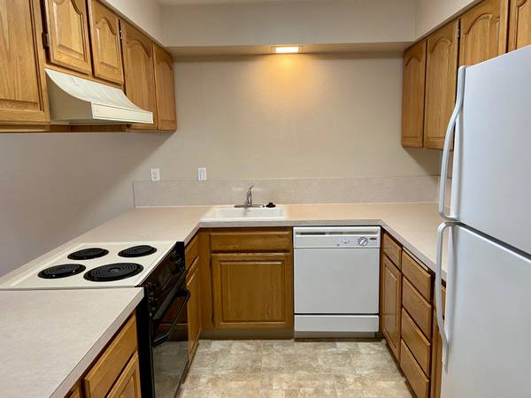 $1,695 / 2br - Precioso apartamento de 2 habitaciones esperando a que lo conviertas en tu hogar (Beaverton, Oregón)63672619271427122