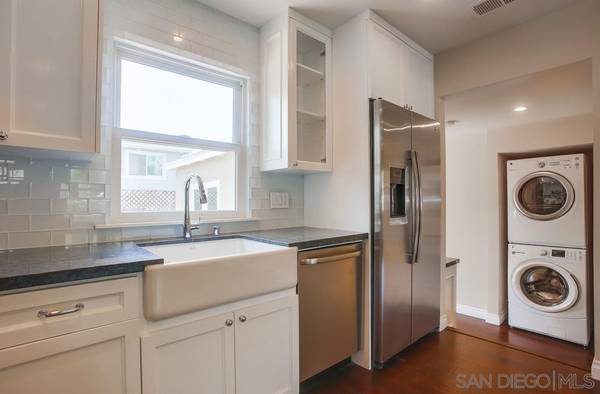 $4,250 / 3br - 1450ft2 - Charming 3-Bedroom Home with Private Yard in North Pacific Beach (Pacific Beach)63701664802817124
