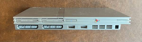 Playstation 2 Slim Silver 1