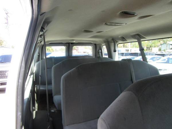 2011 Ford Econoline E-350 XLT - Photo 9