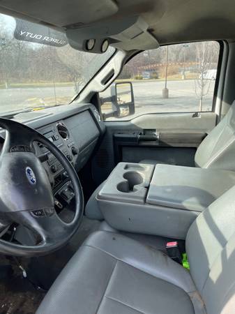 2013 Ford F-750 Super Duty - Photo 13