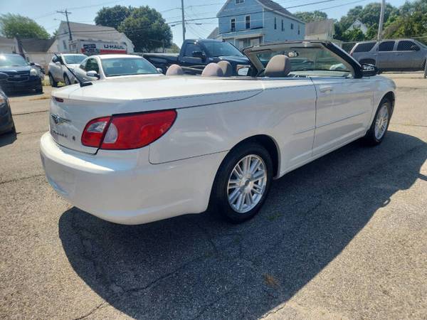 2008 Chrysler Sebring Convertible w/82k miles - $4,995 (Lowell, MA *www.daveducharmesauto.com)63486440429185123