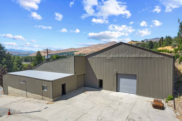 $11,990 / 15575ft2 - Commercial Space For Lease (Wenatchee)63654682049921122