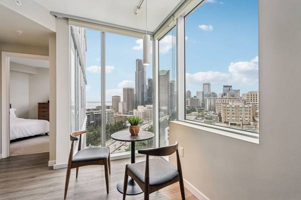 $3,150 / 1br - 591ft2 - 🌆 Apartamento nuevo de 1 dormitorio en rascacielos | ¡Obtén 3 meses GRATIS!! 🏙️ (✨Vida de lujo en Yesler Towers✨)63659679780737122