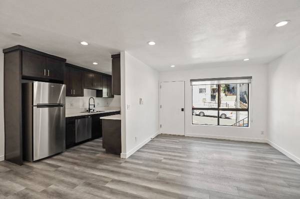 $2495.00 / 2br - 850ft2 - All New Two Bedroom w/ Quartz Countertops & New Appliances | Covered63953220583554124