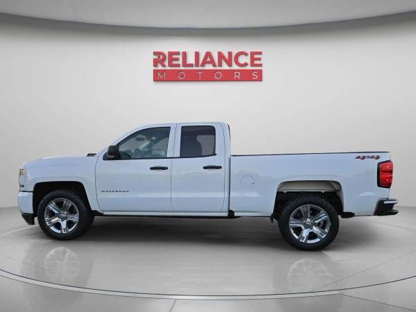 2018 Chevrolet Silverado 1500 Double Cab Custom Pickup 4D 6 1/2 ft - $16,995 (Malden,MA)63470622630147123