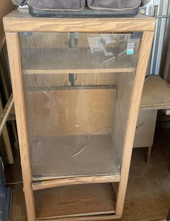 WOODEN DISPLAY CABINET 1
