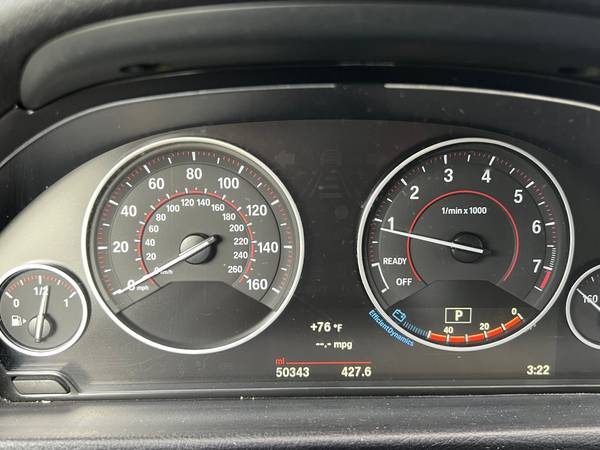 Excellent Silver 2017 BMW 330i  AWD X Drive for sale - $14,950 (Lexington)63618089657731123