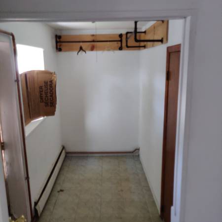 $349,900 / 4br - 1872ft2 - 4bedroom 2 bath 2 driveways (Bordentown)63676363782275122