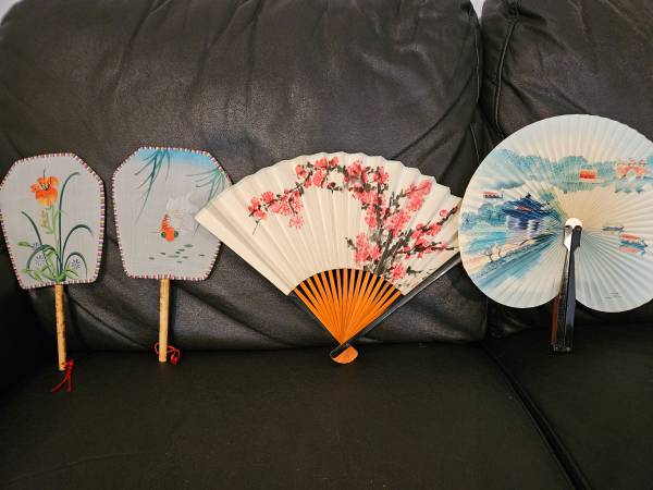 Decorative or functional Chinese fans 1