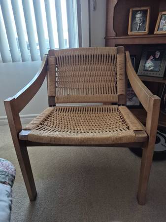 Solid Wood Wicker Chair 1