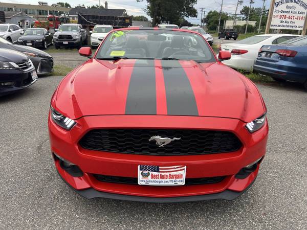 2015 FORD MUSTANG PREMIUM CONVERTIBLE, EFICIENTE EN COMBUSTIBLE, TOTALMENTE EQUIPADO, TRASERO - $15.995 (Lowell MA 978-761-5843)63469899072513122