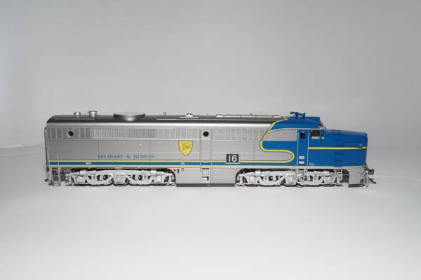 MODEL TRAIN COLLECTIONS WANTED TO BUY 1