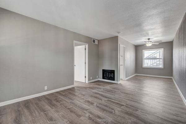 $790 / 405ft2 - Studio, Situated in Las Vegas!, Ceiling Fan (217 S Maryland Pkwy, Las Vegas, NV)63907027089411122