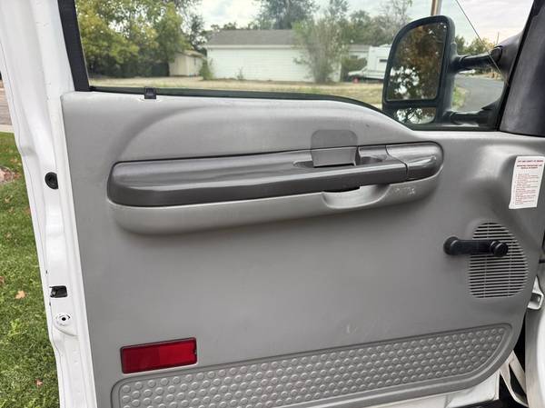 2003 Ford F-350 - Photo 10