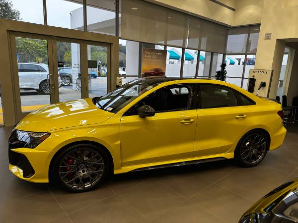 New 2025 Audi RS 3 - $71,040 (Santa Barbara)63495872247681122