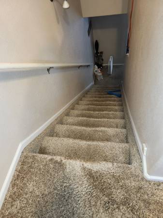 $850 / 2br - ROOM FOR RENT IN PEACEFULL TOWNHOME COMMUNITY (NEAR Delta & Hancock)63686992974337120