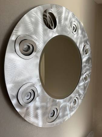 Contemporary decorative mirror 1