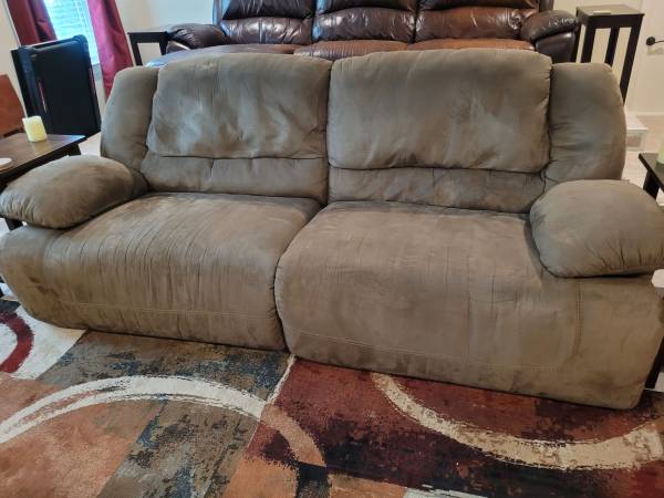 SUPER comfy reclining sofa 1