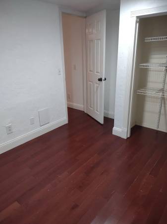 $695 / 1br - Habitación en alquiler - NORTH END TACOMA - 1 de octubre - North Tacoma / Proctor (Distrito North Tacoma/Proctor)63910194805379123
