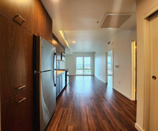 $2,000 / 1br - 614ft2 - 🎃 Especia de Calabaza y Todo lo Agradable: Vive la Vida de Slabtown Esta Otoño! (Portland)63672653961987120