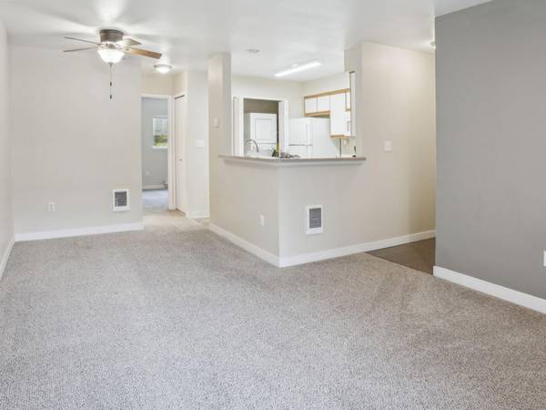 $1,865 / 2br - OBTÉN 1/2 MES GRATIS + Tiendas locales y restaurantes altamente calificados (Beaverton)63820707710083121