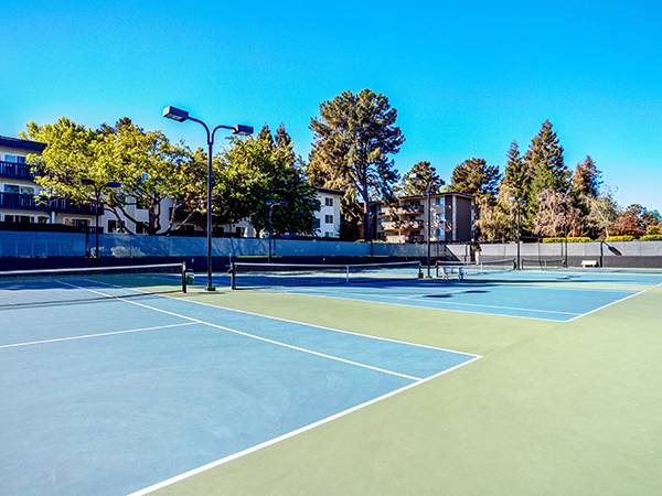 $4,544 / 2br - 1092ft2 - 2x2 plus den...just say YES! (sunnyvale)63824665915779121