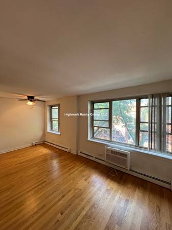 $1,800 / 1br - 🪟🍂🕯️Where Sunlight Lingers ✨ A Lakeview 1BD Retreat🪟🍂 🕯️ (Chicago)63959876469250124