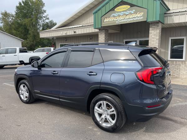 2019 GMC Terrain AWD - Photo 2