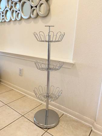 Swivel chrome shoe rack 1