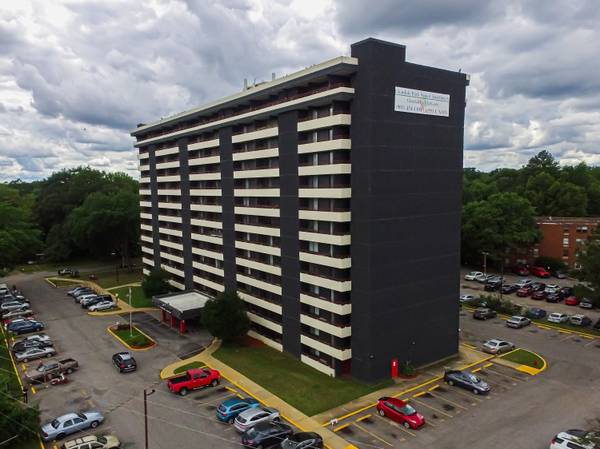 1B/1B, Located in Memphis, Patios/Balconies 1