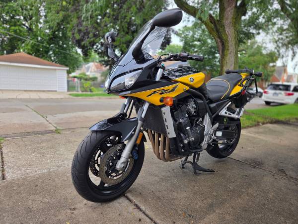 2003 Yamaha FZ1 Bumblebee