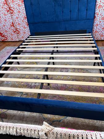 Queen bed 1