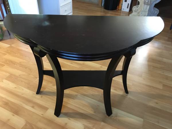 Bombay Entry/Side Table 1