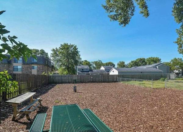 $970 / 2br - 875ft2 - Spacious 2BR – Updated Apartment with Modern Style (1310 15th Street North, St. Cloud, MN)63988653295619124
