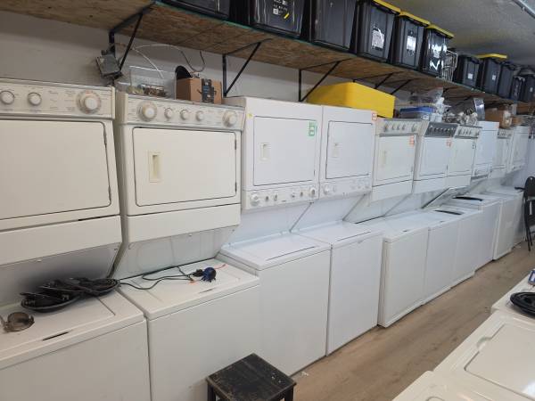 FULL SIZE STACKER WASHER DRYER LIKE NEW CONDITION******* WITH WARRANTY 1