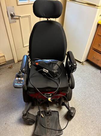 Quantum Edge 3 Powered Mobility Wheelchair 1