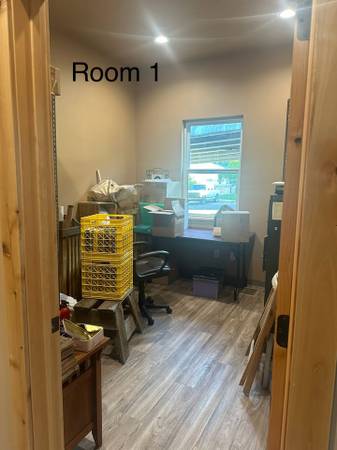 105 sq ft office available on Northside 1