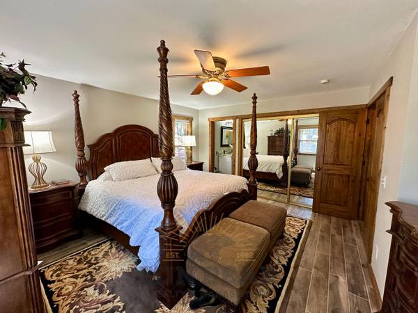 $4,500 / 4br - 2036ft2 - Beautiful Mountain Home w 2 Car Garage! (Tyner) (Incline Village)63992635450115124