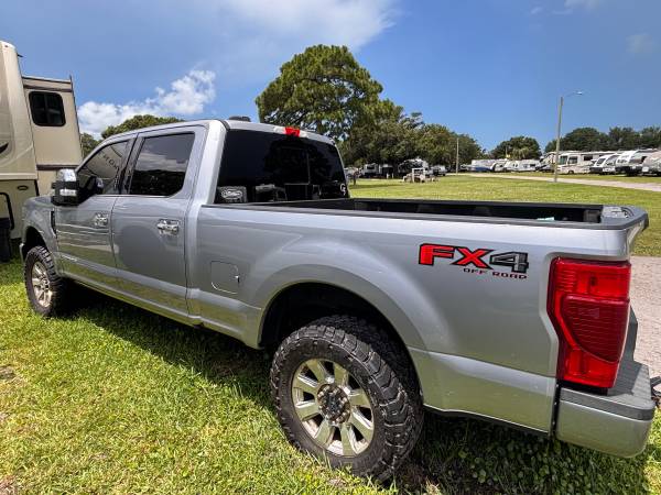 2021 Ford F250 Platinum 4x4 - Photo 2