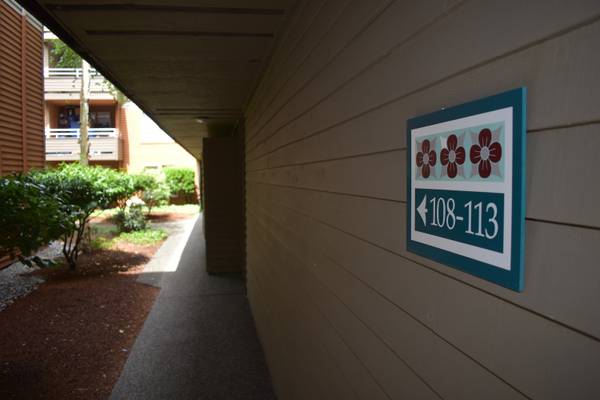 $1,699 / 1br - 663ft2 - Patio or Balcony, New in-unit washer and dryer, On Bus Line (West Seattle)63799858540801121