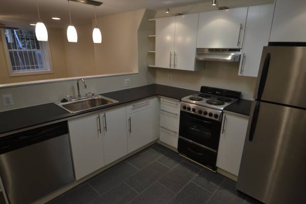 $1,695 / 1br - 1BR con patio privado grande! ¡Admite mascotas! 1535 Pine Street (Rittenhouse Square)63666762468865121