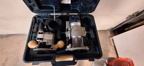 Bosch 2 1/4 horse router kit 1